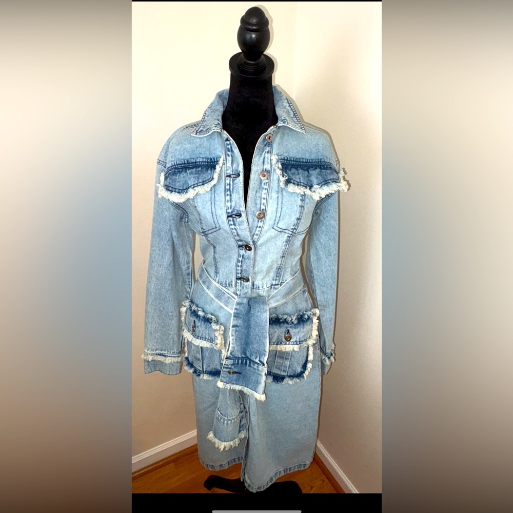 Give Her Runway Denim Dress 💙